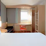 Ibis Cornella 2* קורנלה דה יוברגאט