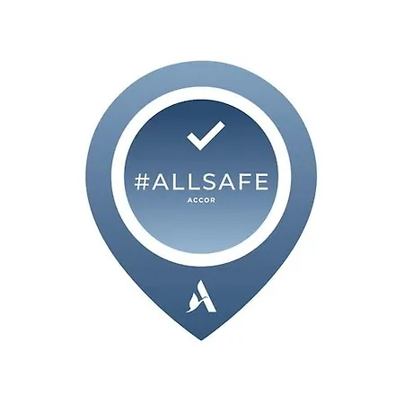 Ibis Cornella Hotel 2*