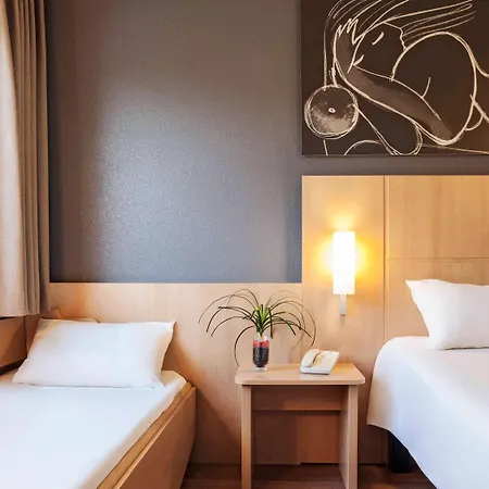 Hotel Ibis Cornella Cornellà de Llobregat