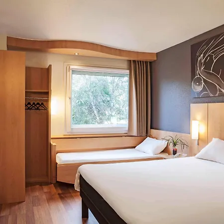 Ibis Cornella
