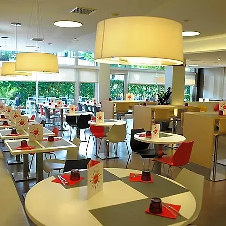 Ibis Cornella Hotel