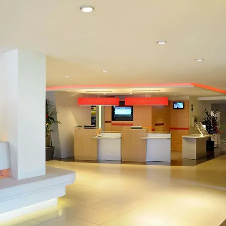 Ibis Cornella