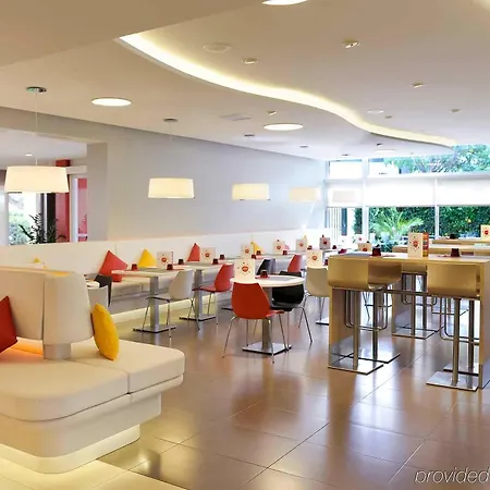 Hotel Ibis Cornella Cornellá de Llobregat