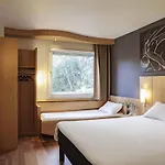 Ibis Cornella Hotel 2*