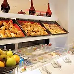 Ibis Cornella 2*