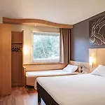 Ibis Cornella