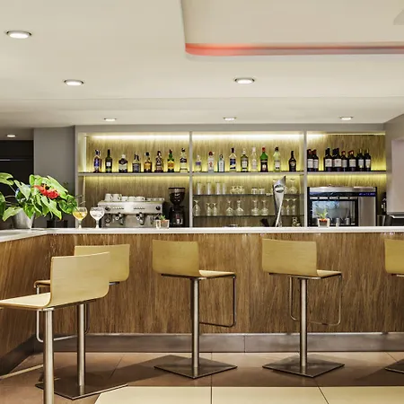 Szálloda Ibis Cornella 2*