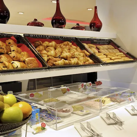Ibis Cornella Hotel