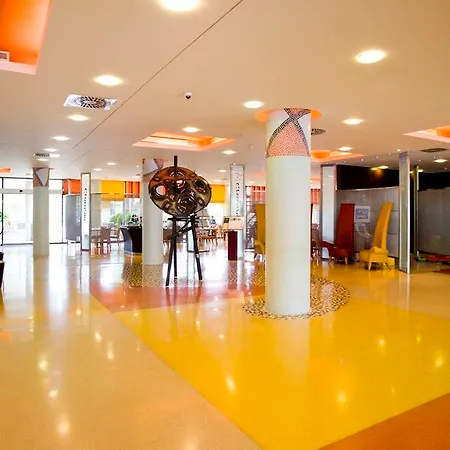 Ibis Cornella Szálloda