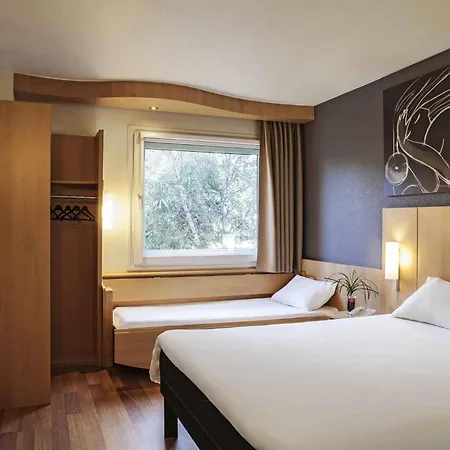 Ibis Cornella Szálloda 2*