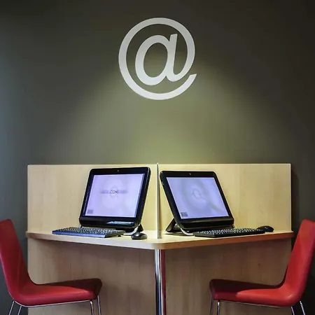 Otel Ibis Cornella