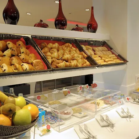Ibis Cornella Hotel