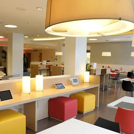 Hotel Ibis Cornella