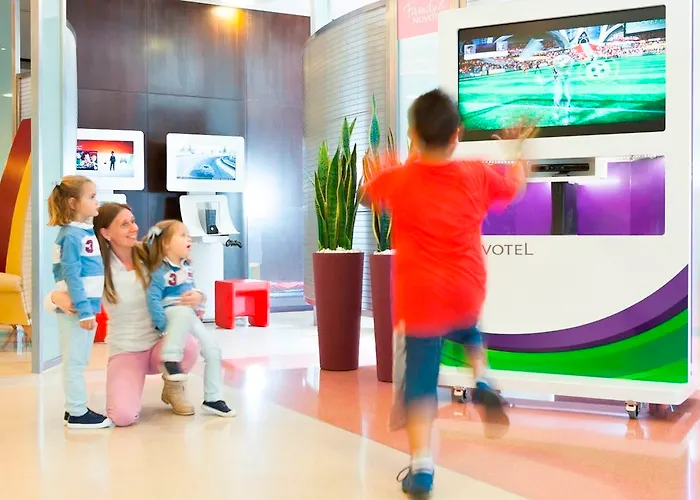 מלון Ibis Cornella