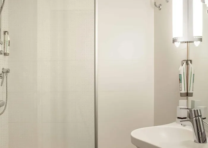 Ibis Cornella 2* קורנלה דה יוברגאט